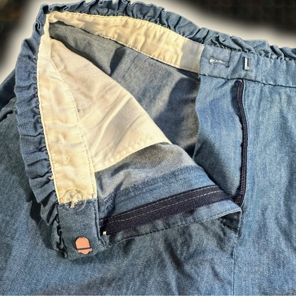 NWOT J. Crew Cotton Blue Chambray Ruffled Trim Chino 3” Shorts Size 6 - Picture 4 of 9